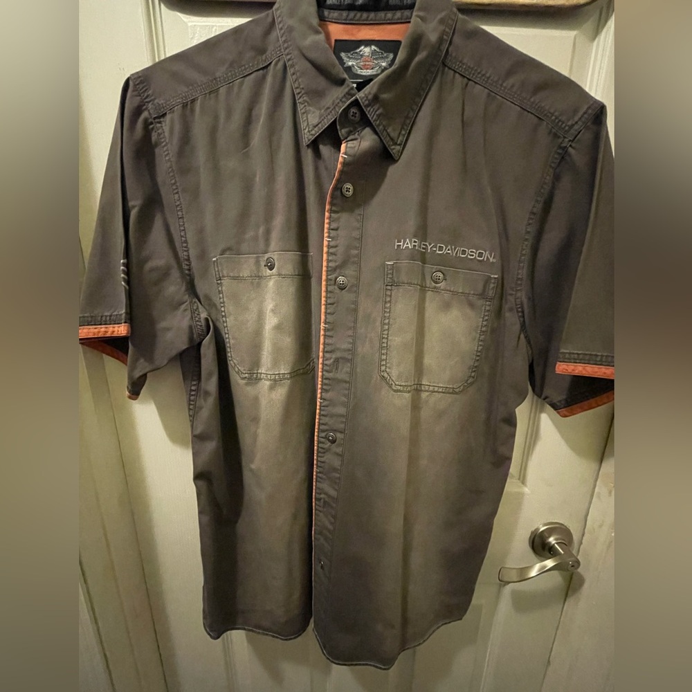 Men’s large Harley Davidson shirt